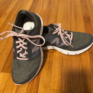 New Balance pink & grey WX713v3 size 8.5